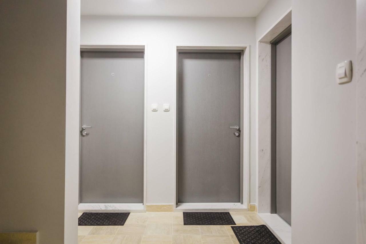 Blue Marlin Apartments บุดวา ภายนอก รูปภาพ