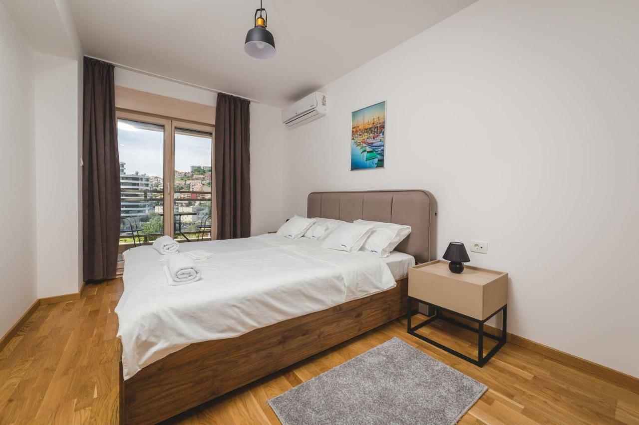 Blue Marlin Apartments บุดวา ภายนอก รูปภาพ